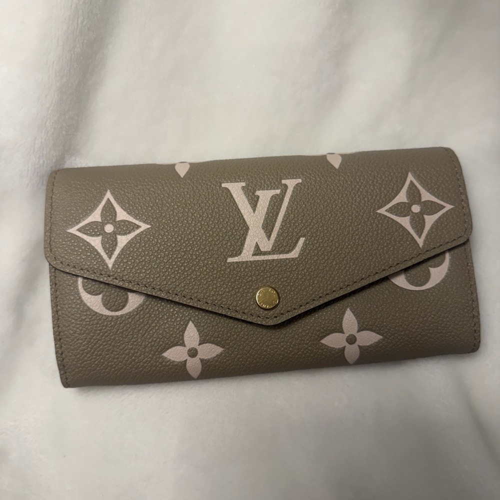 Louis Vuitton Taupe Monogram Shoulder Bag Set - Picture 2 of 16